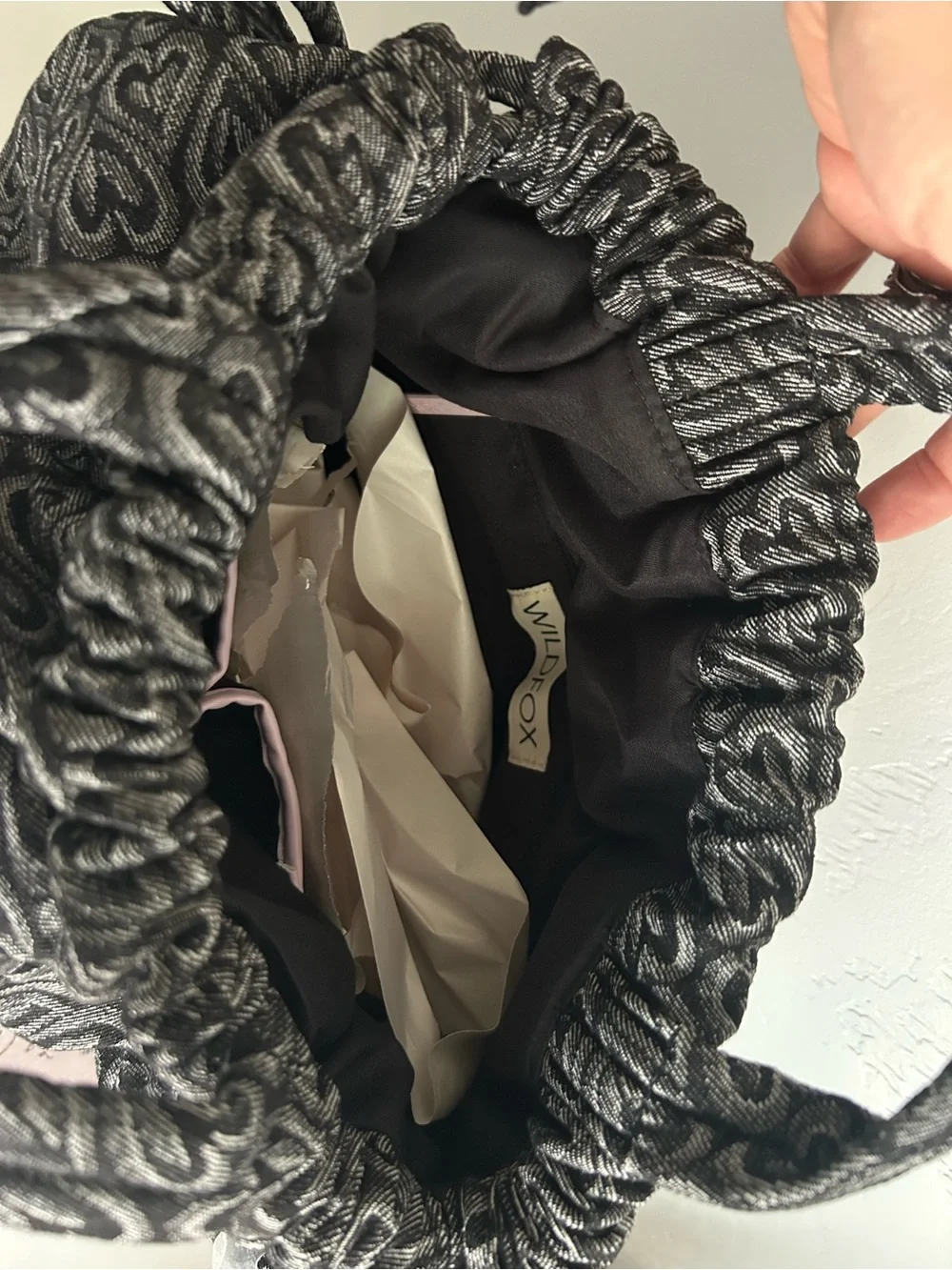 WILDFOX Black & Gray Heart Jacquard Tote